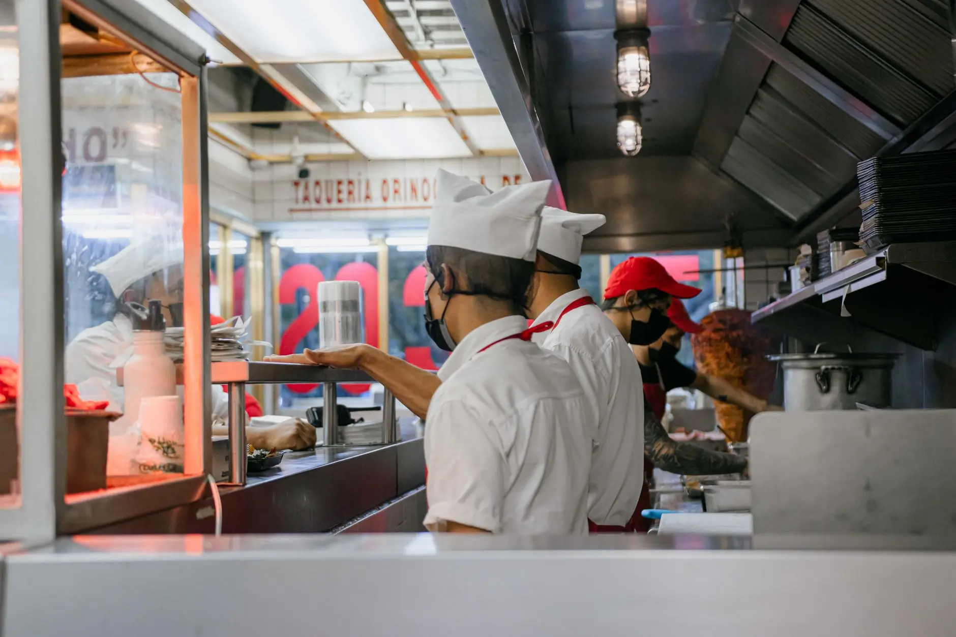 2025年螺蛳粉餐饮连锁门店标准化运营关键点解析正文配图 1