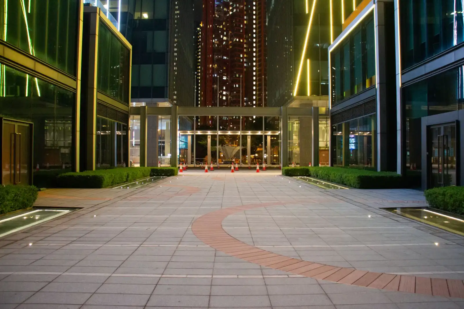 中小餐饮创业者如何借助门店托管服务降低运营风险