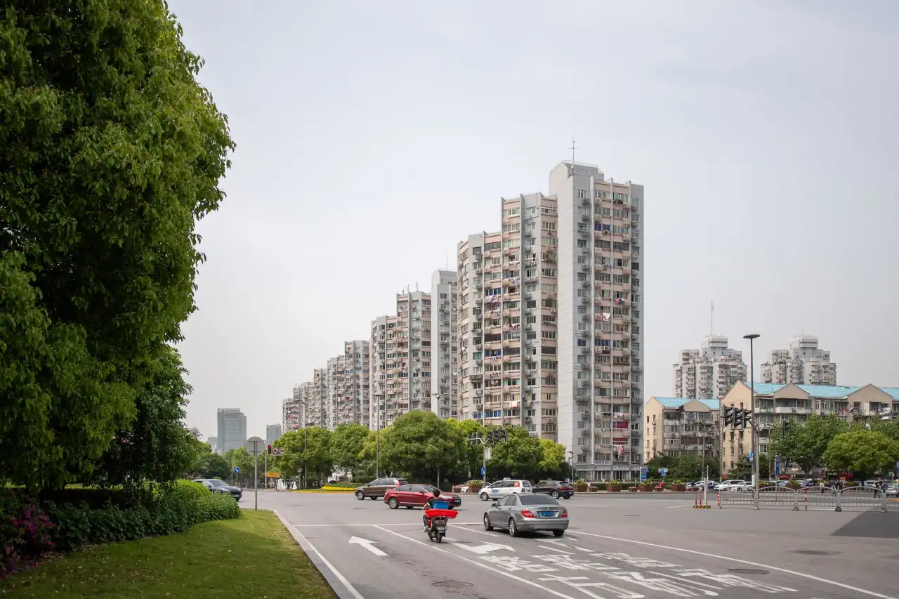 2025年餐饮管理行业新规对螺蛳粉品牌运营的影响分析