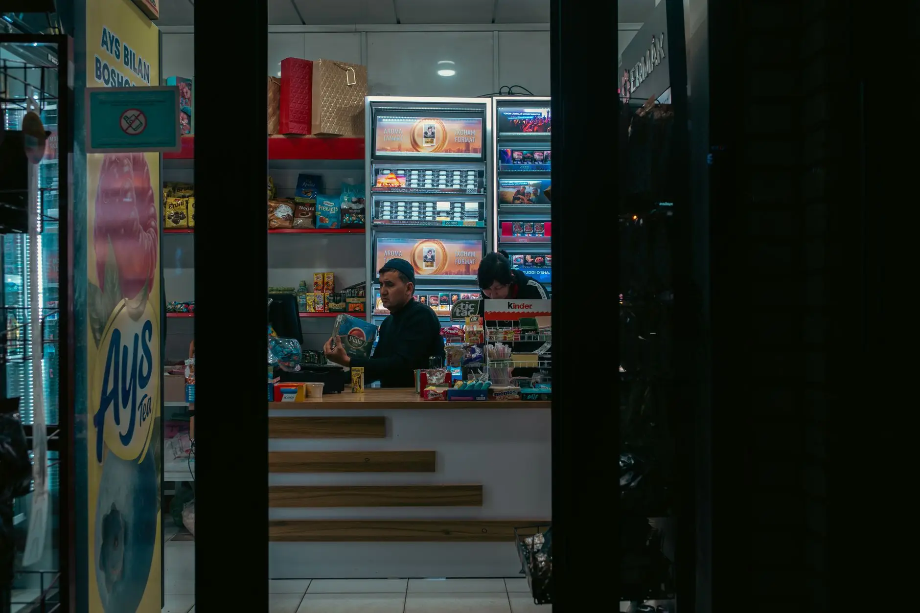 餐饮管理服务对比：门店托管与自主运营的效能差异分析